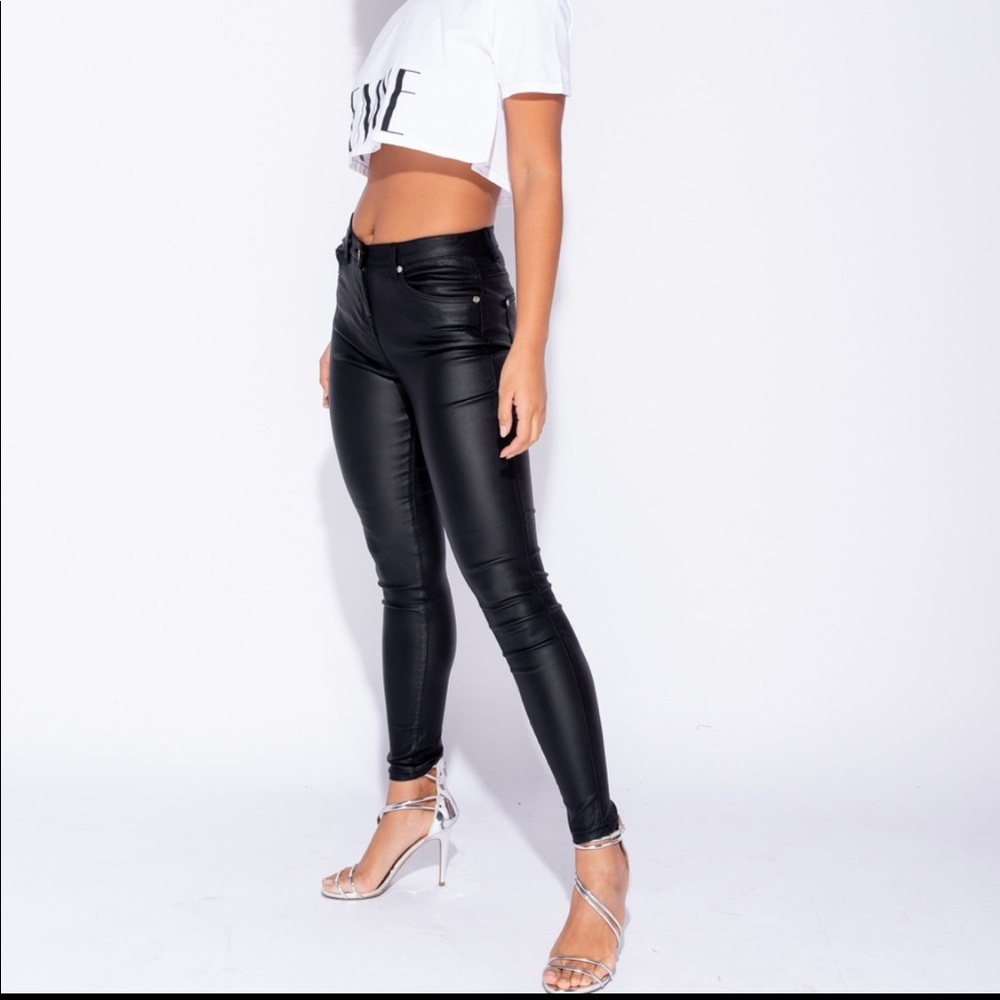 *Last Pair* Black Leatherette Pants - Picture 4 of 8